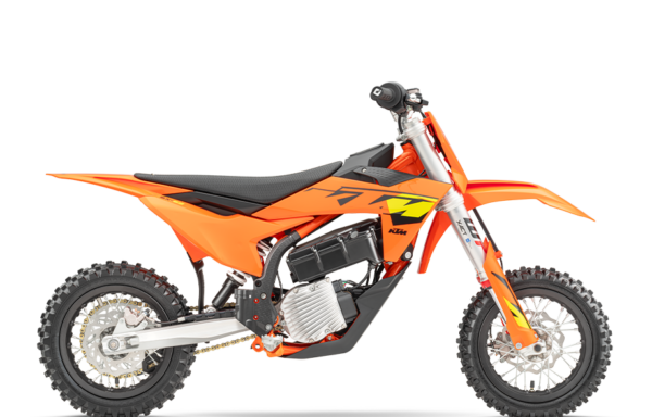 2025 KTM SX-E 3